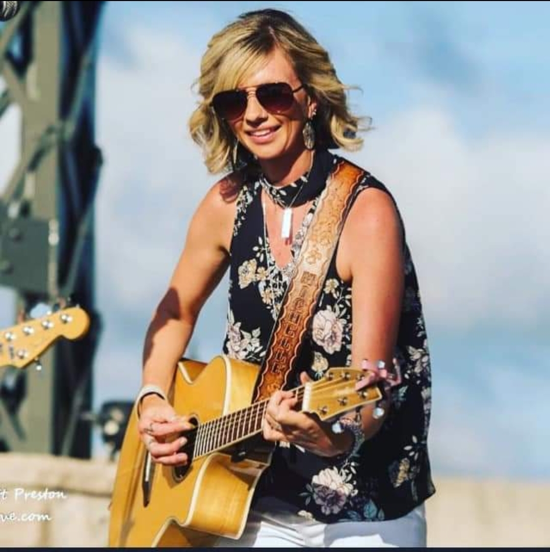 MICHELLE-ROBINSON